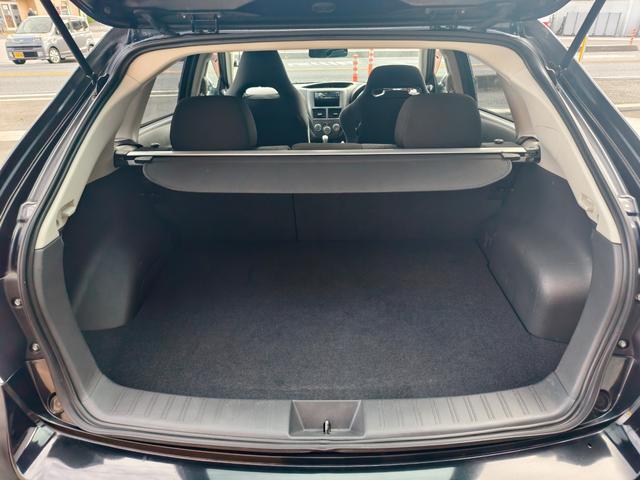 インプレッサ Ｓ－ＧＴ　スポーツパッケージ　タイミングベルト交換済み　社外マフラー　車高調　ＡＤＶＡＮホイール　追加メーター　レカロシート　ローダウン　クルコン　オートエアコン　ＥＴＣ　電動格納ミラー　ＡＢＳ　盗難防止システム　衝突安全ボディ（21枚目）