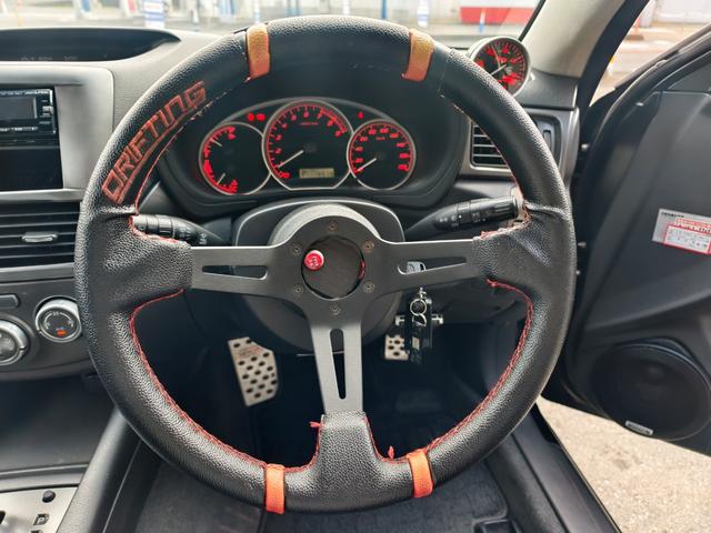 インプレッサ Ｓ－ＧＴ　スポーツパッケージ　タイミングベルト交換済み　社外マフラー　車高調　ＡＤＶＡＮホイール　追加メーター　レカロシート　ローダウン　クルコン　オートエアコン　ＥＴＣ　電動格納ミラー　ＡＢＳ　盗難防止システム　衝突安全ボディ（25枚目）