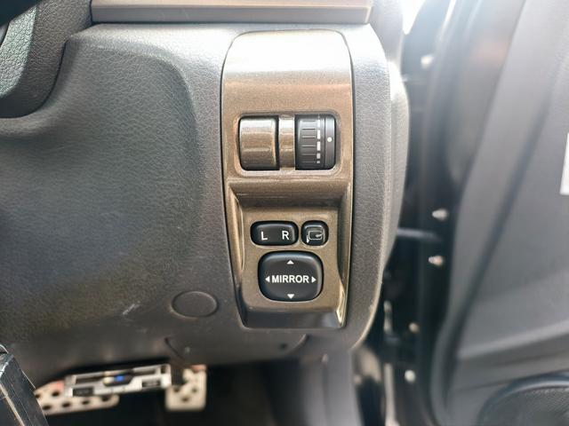 インプレッサ Ｓ－ＧＴ　スポーツパッケージ　タイミングベルト交換済み　社外マフラー　車高調　ＡＤＶＡＮホイール　追加メーター　レカロシート　ローダウン　クルコン　オートエアコン　ＥＴＣ　電動格納ミラー　ＡＢＳ　盗難防止システム　衝突安全ボディ（34枚目）