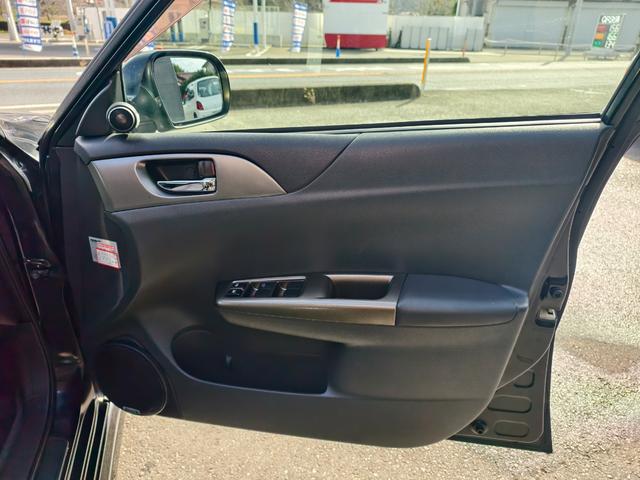 インプレッサ Ｓ－ＧＴ　スポーツパッケージ　タイミングベルト交換済み　社外マフラー　車高調　ＡＤＶＡＮホイール　追加メーター　レカロシート　ローダウン　クルコン　オートエアコン　ＥＴＣ　電動格納ミラー　ＡＢＳ　盗難防止システム　衝突安全ボディ（39枚目）