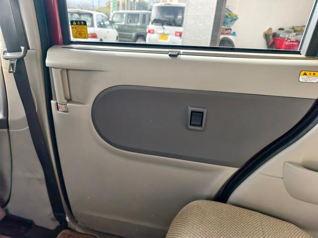 タント Ｌ　スマートセレクションＳＡ　衝突軽減装置　リモコンキー　衝突安全ボディ　ＥＴＣ車載器　パワーステアリング　パワーウィンドウ　アイドリングストップ　エアコン　両側スライドドア　盗難防止システム　電動格納ミラー　ＡＢＳ　バックカメラ（40枚目）
