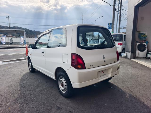 ミニカ ライラ　５速マニュアル　ワンオーナー　パワステ　衝突安全ボディ　マニュアルエアコン　手動開閉ウインドウ　純正ラジオデッキ　スペアキー（6枚目）