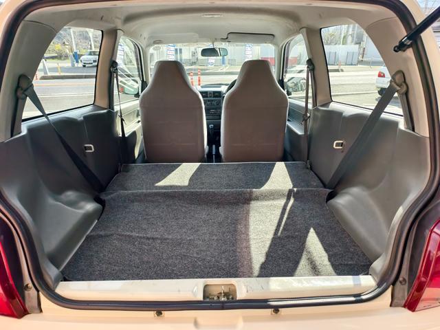 ミニカ ライラ　５速マニュアル　ワンオーナー　パワステ　衝突安全ボディ　マニュアルエアコン　手動開閉ウインドウ　純正ラジオデッキ　スペアキー（19枚目）