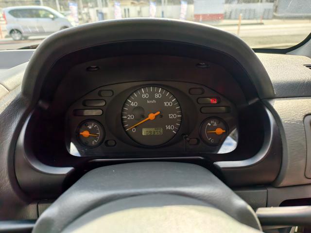 ミニカ ライラ　５速マニュアル　ワンオーナー　パワステ　衝突安全ボディ　マニュアルエアコン　手動開閉ウインドウ　純正ラジオデッキ　スペアキー（21枚目）