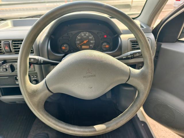 ミニカ ライラ　５速マニュアル　ワンオーナー　パワステ　衝突安全ボディ　マニュアルエアコン　手動開閉ウインドウ　純正ラジオデッキ　スペアキー（29枚目）