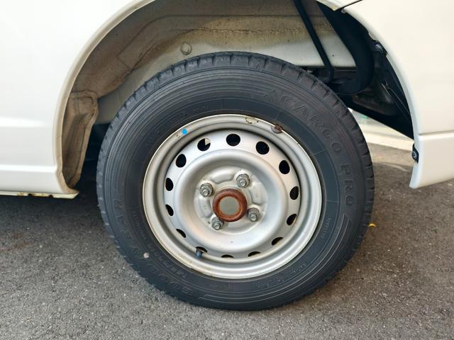 ミニカ ライラ　５速マニュアル　ワンオーナー　パワステ　衝突安全ボディ　マニュアルエアコン　手動開閉ウインドウ　純正ラジオデッキ　スペアキー（35枚目）