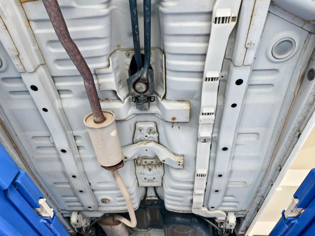 ミニカ ライラ　５速マニュアル　ワンオーナー　パワステ　衝突安全ボディ　マニュアルエアコン　手動開閉ウインドウ　純正ラジオデッキ　スペアキー（38枚目）