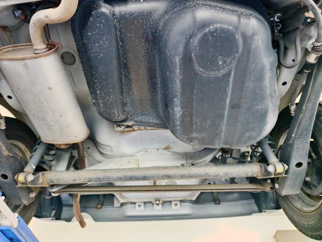 ミニカ ライラ　５速マニュアル　ワンオーナー　パワステ　衝突安全ボディ　マニュアルエアコン　手動開閉ウインドウ　純正ラジオデッキ　スペアキー（39枚目）