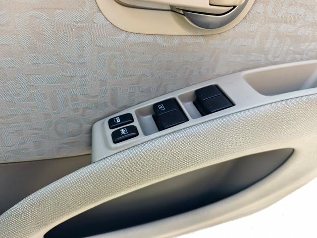 マーチ 12E スマキー パワーウインド 運転席助手席エアバック オートエアコン ABS エアバック 衝突安全ボディ キーレスエントリー パワーステ(33枚目)