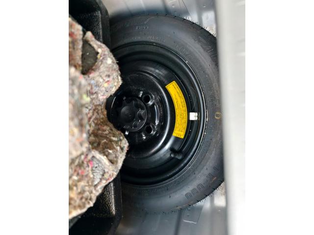 ムーヴ Ｌ　イモビ　キーフリーシステム　ＰＷ　Ｗエアバック　安全ボディ　運転席エアバック　ＡＣ　パワステ　フルフラット可　スペアキー　スペアタイヤ（23枚目）