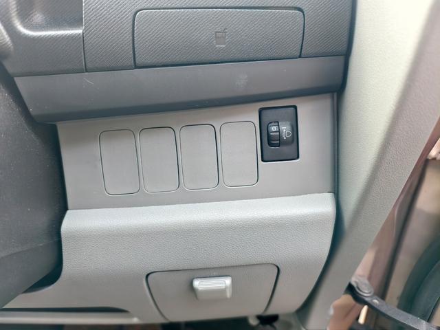 ムーヴ Ｌ　イモビ　キーフリーシステム　ＰＷ　Ｗエアバック　安全ボディ　運転席エアバック　ＡＣ　パワステ　フルフラット可　スペアキー　スペアタイヤ（29枚目）