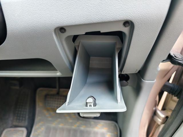 ムーヴ Ｌ　イモビ　キーフリーシステム　ＰＷ　Ｗエアバック　安全ボディ　運転席エアバック　ＡＣ　パワステ　フルフラット可　スペアキー　スペアタイヤ（33枚目）