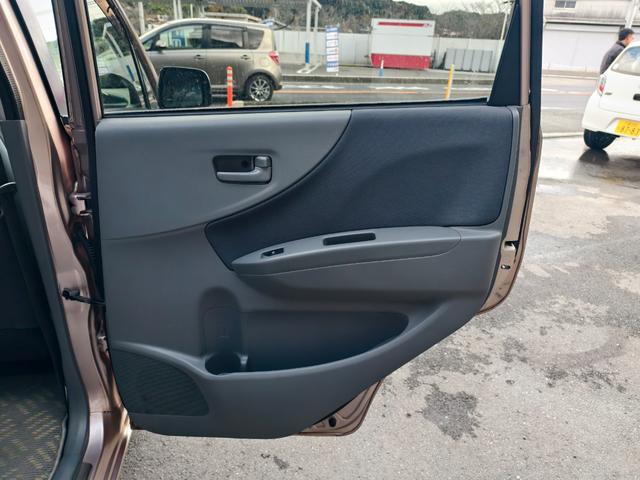 ムーヴ Ｌ　イモビ　キーフリーシステム　ＰＷ　Ｗエアバック　安全ボディ　運転席エアバック　ＡＣ　パワステ　フルフラット可　スペアキー　スペアタイヤ（41枚目）