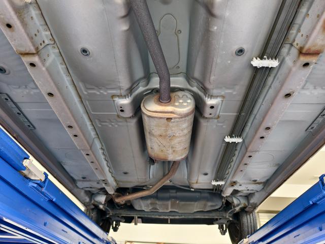 ムーヴ Ｌ　イモビ　キーフリーシステム　ＰＷ　Ｗエアバック　安全ボディ　運転席エアバック　ＡＣ　パワステ　フルフラット可　スペアキー　スペアタイヤ（48枚目）