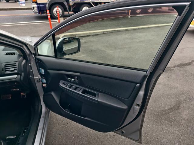 インプレッサG4 1.6i-L イモビライザー キーレスエントリー オートエアコン ナビ メモリーナビ フルタイム4WD パワーステアリング ABS 運転席エアバッグ パワーウィンドウ 電動格納ドアミラー(15枚目)