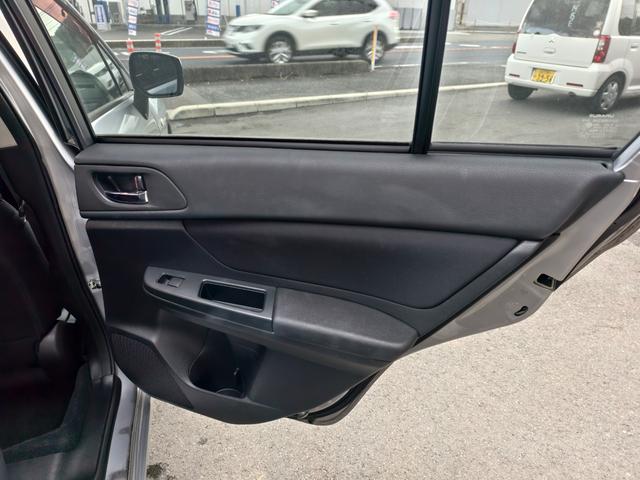 インプレッサG4 1.6i-L イモビライザー キーレスエントリー オートエアコン ナビ メモリーナビ フルタイム4WD パワーステアリング ABS 運転席エアバッグ パワーウィンドウ 電動格納ドアミラー(21枚目)