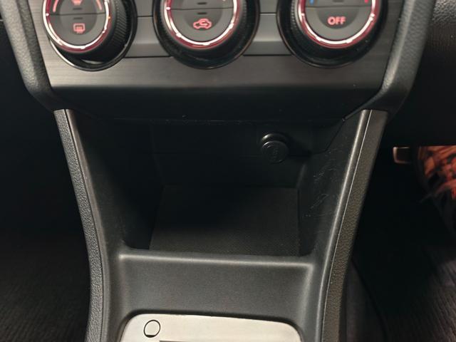 インプレッサG4 1.6i-L イモビライザー キーレスエントリー オートエアコン ナビ メモリーナビ フルタイム4WD パワーステアリング ABS 運転席エアバッグ パワーウィンドウ 電動格納ドアミラー(33枚目)