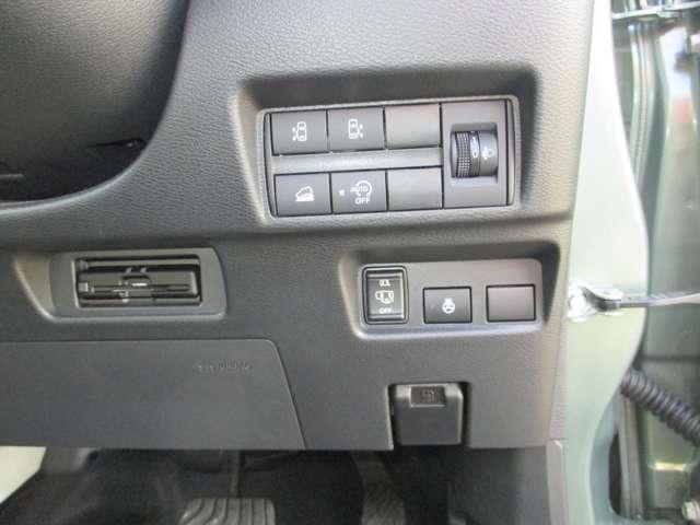 デリカミニ T プレミアム メモリーナビ・ドラレコ・ETC ETC車載器 フルセグTV LEDランプ クルコン キーレスエントリー ABS エアバッグ パワステ ベンチシート オートエアコン ターボ車 フロントカメラ ナビTV(16枚目)