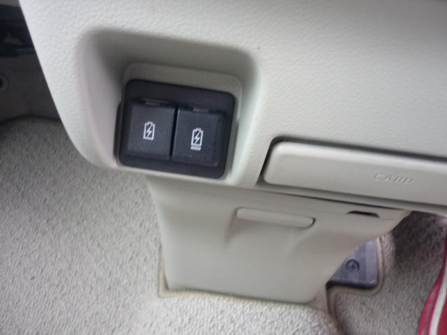 タウンボックス Ｇスペシャル　４ＷＤ　ＣＶＴ　デフロック　両側パワスラ　ナビ　バックモニター　ＬＥＤヘッドライト　シートヒーター　オートステップ　オーバーヘッドコンソール（13枚目）