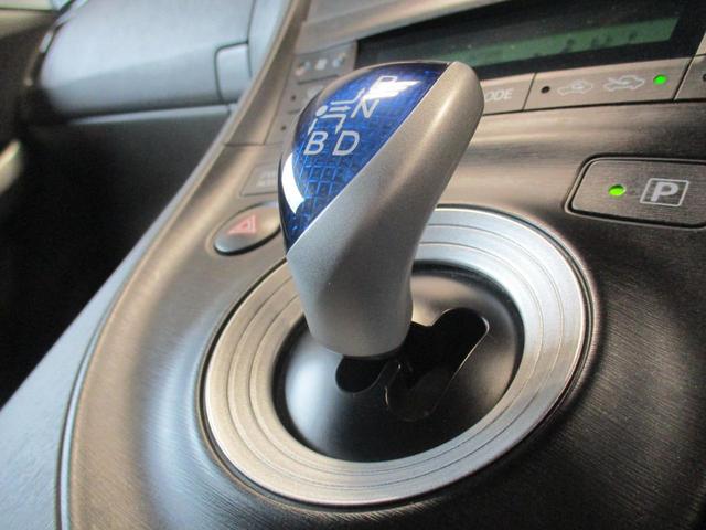 S 純正SDナビ CD/DVD フルセグTV ETC 電動格納ミラー ステアリングリモコン スマートキー キーレスエントリー プッシュスタート(29枚目)