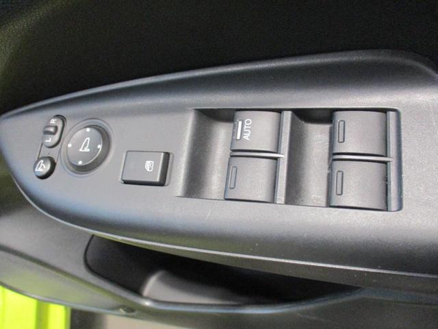 Fパッケージ 純正SDインターナビ ワンセグTV CD/DVD 社外アルミホイール 電動格納ミラー オートエアコン ETC ステアリングリモコン プッシュスタート 衝突安全ボディー 盗難防止システム(21枚目)