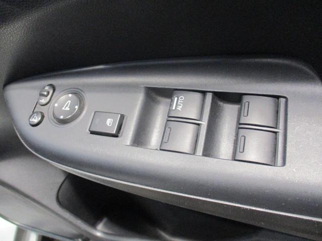 Lパッケージ 社外SDナビ CD/DVD Bluetooth接続 ETC フルセグTV バックカメラ 社外アルミホイール プッシュスタート LEDヘッドライト 電動格納ミラー 運転席・助手席エアバッグ ABS(21枚目)