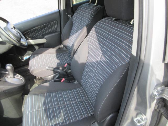 デミオ １３Ｃ　ユーザー下取車　禁煙車　ＥＴＣ　オーディオレス　衝突安全ボディー　運転席・助手席エアバッグ（17枚目）