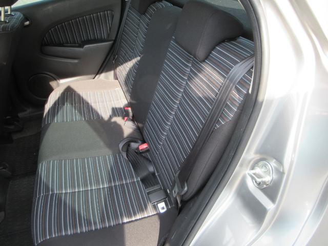 デミオ １３Ｃ　ユーザー下取車　禁煙車　ＥＴＣ　オーディオレス　衝突安全ボディー　運転席・助手席エアバッグ（18枚目）