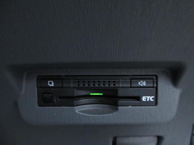 TOYOTA PRIUS ALPHA S TOURING SELECTION