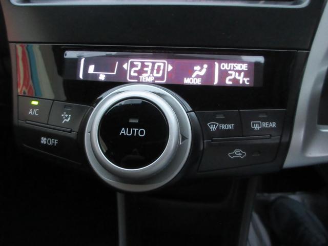 TOYOTA PRIUS ALPHA S TOURING SELECTION