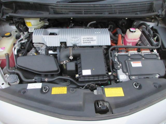 TOYOTA PRIUS ALPHA S TOURING SELECTION