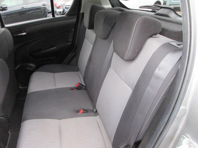 スイフト ＲＳ　全国１年保証　社外ナビ　Ｂｌｕｅｔｏｏｔｈ接続　ＥＴＣ　プッシュスタート　スマートキー　盗難防止システム　衝突安全ボディー運転席・助手席エアバッグ（18枚目）