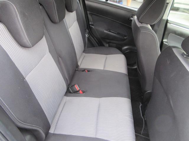 スイフト ＲＳ　全国１年保証　社外ナビ　Ｂｌｕｅｔｏｏｔｈ接続　ＥＴＣ　プッシュスタート　スマートキー　盗難防止システム　衝突安全ボディー運転席・助手席エアバッグ（19枚目）