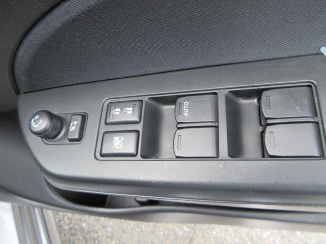 スイフト ＲＳ　全国１年保証　社外ナビ　Ｂｌｕｅｔｏｏｔｈ接続　ＥＴＣ　プッシュスタート　スマートキー　盗難防止システム　衝突安全ボディー運転席・助手席エアバッグ（21枚目）