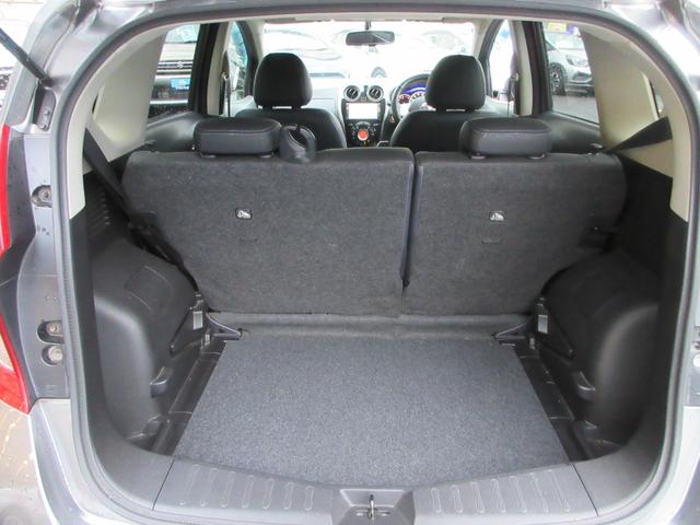 ノート メダリスト　ユーザー下取り車　禁煙車　純正ＳＤナビ　Ｂｌｕｅｔｏｏｔｈ接続　バックモニター　アラウンドビューモニター　フルセグＴＶ　ＣＤ／ＤＶＤ再生　ＥＴＣ　衝突安全ボディー　盗難防止システム　エアバッグ（16枚目）