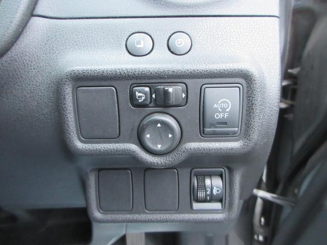 ノート メダリスト　ユーザー下取り車　禁煙車　純正ＳＤナビ　Ｂｌｕｅｔｏｏｔｈ接続　バックモニター　アラウンドビューモニター　フルセグＴＶ　ＣＤ／ＤＶＤ再生　ＥＴＣ　衝突安全ボディー　盗難防止システム　エアバッグ（22枚目）