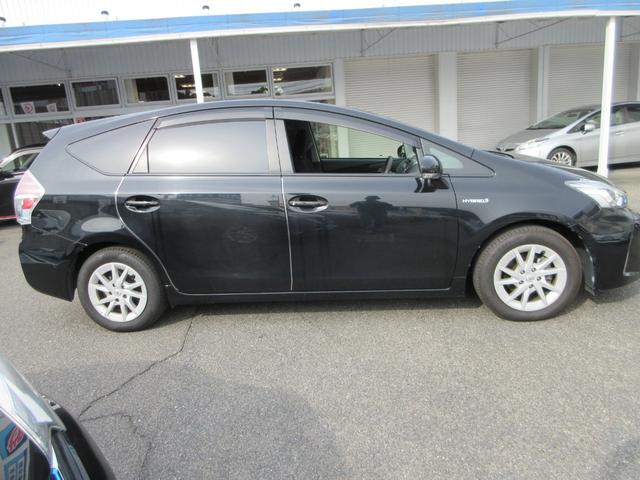 プリウスアルファ S 全国1年保証 社外8インチSDナビ Bluetooth接続 バックモニター フルセグTV CD/DVD再生 LEDヘッドライト 前方ドラレコ 衝突安全ボディー 盗難防止システム 運転席助手席エアバッグ(11枚目)