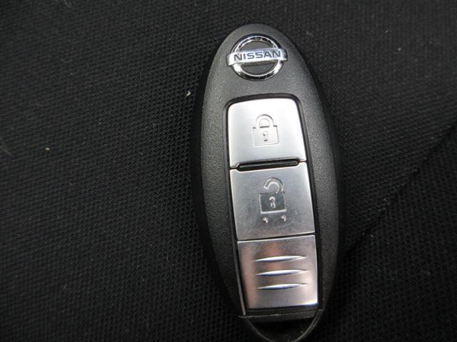 ノート ｅ－パワー　Ｘ　全国１年保証　純正ＣＤオーディオ　前後ドラレコ　デジタルインナーミラー　バックモニター　ＥＴＣ　オートライト／ＡＣ　衝突被害軽減システム　盗難防止システム　衝突安全ボディー　運転席・助手席エアバッグ（28枚目）