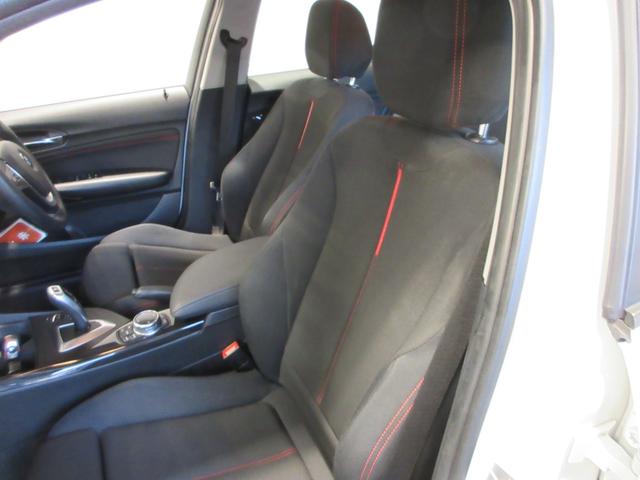 １シリーズ １１６ｉ　スポーツ　ユーザー下取車　禁煙車　純正ナビ　Ｂｌｕｅｔｏｏｔｈ接続　バックモニター　前方ドラレコ　ＣＤ／ＤＶＤ再生　ステアリングリモコン　オートライト／ＡＣ　盗難防止システム　運転席・助手席エアバッグ（17枚目）