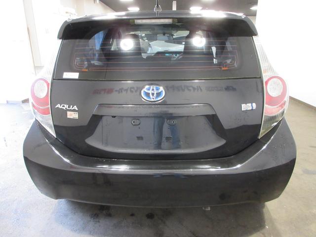 アクア L 全国1年保証 禁煙車 社外メモリーナビ ワンセグTV バックモニター ETC CD/USB 衝突安全ボディー 運転席・助手席エアバッグ(14枚目)