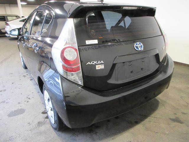 アクア L 全国1年保証 禁煙車 社外メモリーナビ ワンセグTV バックモニター ETC CD/USB 衝突安全ボディー 運転席・助手席エアバッグ(15枚目)