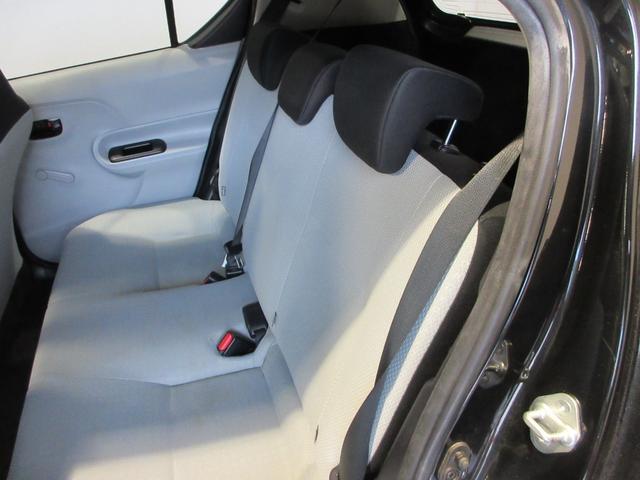 アクア L 全国1年保証 禁煙車 社外メモリーナビ ワンセグTV バックモニター ETC CD/USB 衝突安全ボディー 運転席・助手席エアバッグ(18枚目)