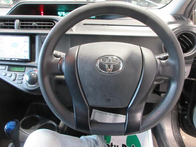 アクア L 全国1年保証 禁煙車 社外メモリーナビ ワンセグTV バックモニター ETC CD/USB 衝突安全ボディー 運転席・助手席エアバッグ(22枚目)
