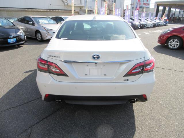 クラウンハイブリッド S Cパッケージ 全国1年保証 純正ナビ BLUETOOTH接続 パノラミックビューモニター プリクラッシュブレーキ 車線逸脱警報装置 横滑り防止装置 LEDヘッドライト プッシュスタート 純正アルミ ドラレコ(9枚目)