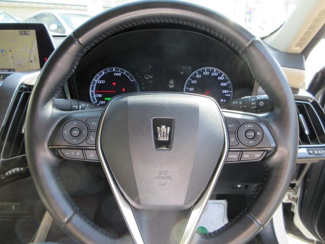 クラウンハイブリッド S Cパッケージ 全国1年保証 純正ナビ BLUETOOTH接続 パノラミックビューモニター プリクラッシュブレーキ 車線逸脱警報装置 横滑り防止装置 LEDヘッドライト プッシュスタート 純正アルミ ドラレコ(30枚目)