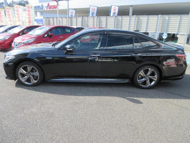 クラウンハイブリッド RSアドバンス 全国1年保証 ワンオーナー トヨタセーフティセンス 純正ナビ パノラミックビューモニター 黒革シート プリクラッシュブレーキ 車線逸脱警報装置 横滑り防止装置 LEDヘッドライト プッシュスタート(11枚目)