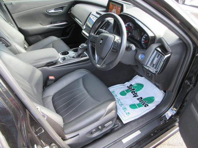 クラウンハイブリッド RSアドバンス 全国1年保証 ワンオーナー トヨタセーフティセンス 純正ナビ パノラミックビューモニター 黒革シート プリクラッシュブレーキ 車線逸脱警報装置 横滑り防止装置 LEDヘッドライト プッシュスタート(18枚目)