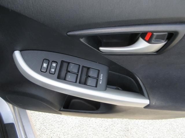 プリウス S 後期モデル 全国1年保証 横滑り防止装置 アイドリングストップ オートエアコン ABS HIDヘッドライト プッシュスタート スマートキー 盗難警報装置 ビルトインETC(25枚目)