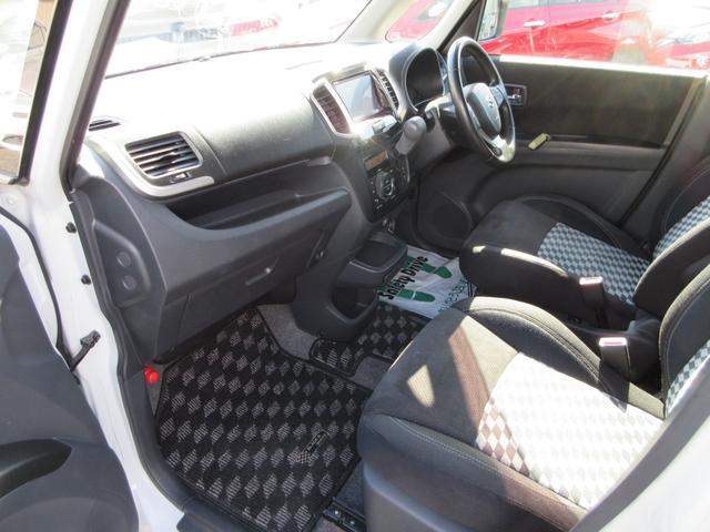 ソリオ ブラック&ホワイトII-DJE 全国1年保証 社外ナビ バックカメラ 助手席側パワースライドドア クルーズコントロール レーダーブレーキサポートII 横滑り防止装置 アイドリングストップ オートエアコン HID プッシュスタート(17枚目)