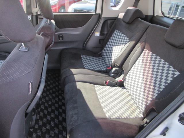 ソリオ ブラック&ホワイトII-DJE 全国1年保証 社外ナビ バックカメラ 助手席側パワースライドドア クルーズコントロール レーダーブレーキサポートII 横滑り防止装置 アイドリングストップ オートエアコン HID プッシュスタート(19枚目)